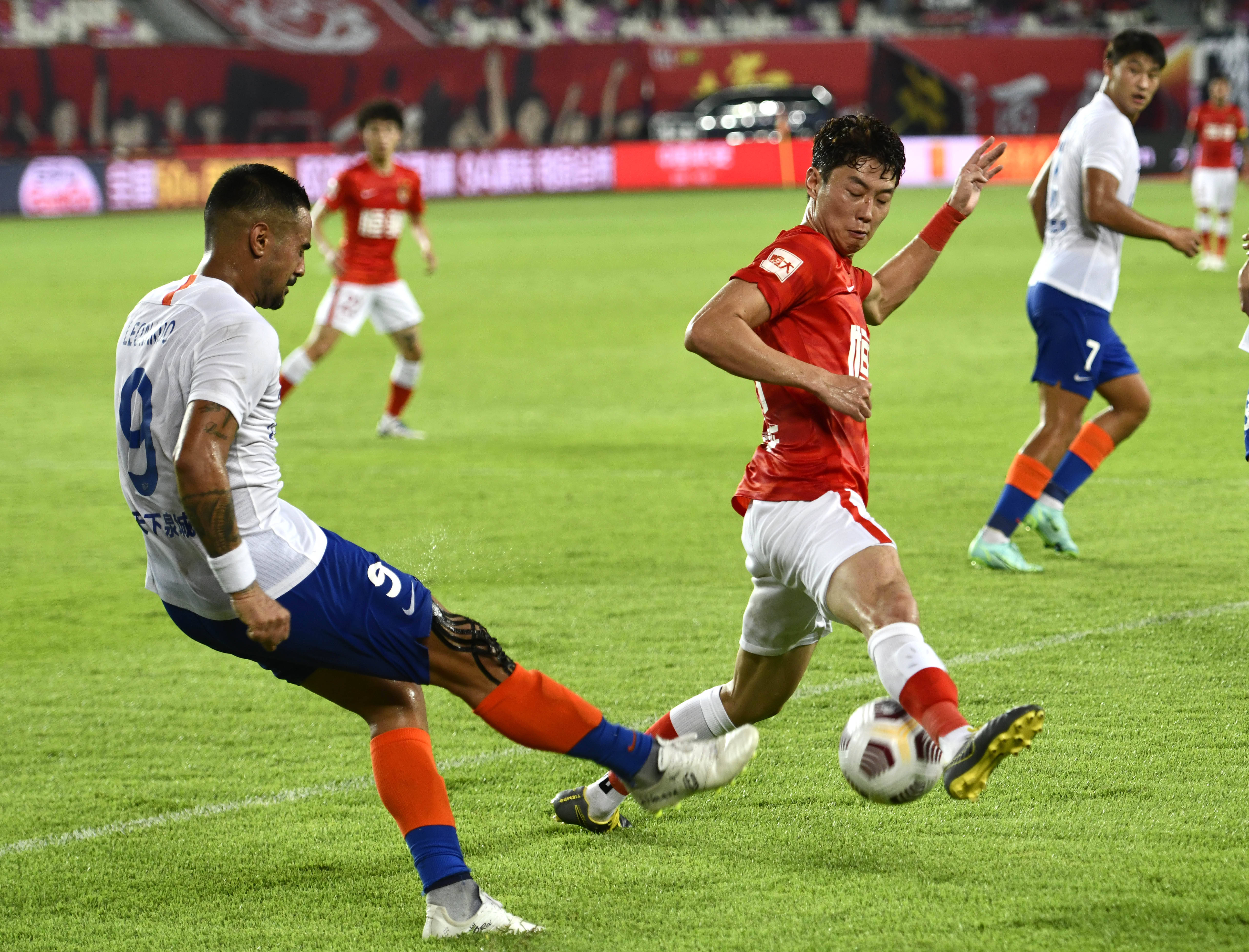 稳住了禁区 稳住了禁区