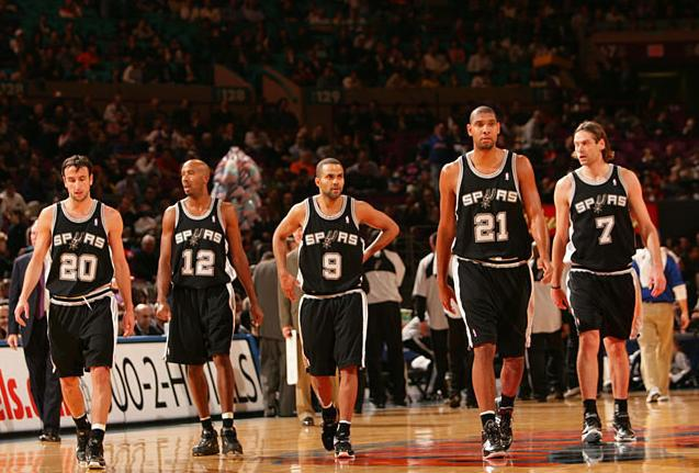 迫使他提前 迫使他提前